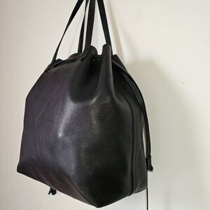 EUC MADEWELL BLACK LEATHER TRANSPORT DRAWSTRING TOTE LARGE